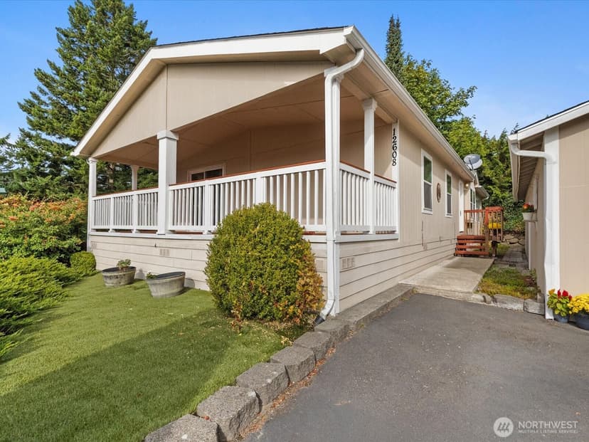 Property photo for 12608 NE Hollyhills Drive, Bothell photo 26