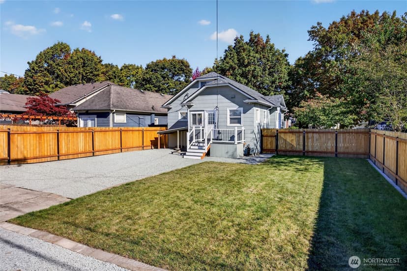 Property photo for 2320 McDougall Avenue, Everett photo 12