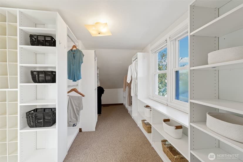 Property photo for 7711 Sunnyside Avenue N, Seattle photo 18