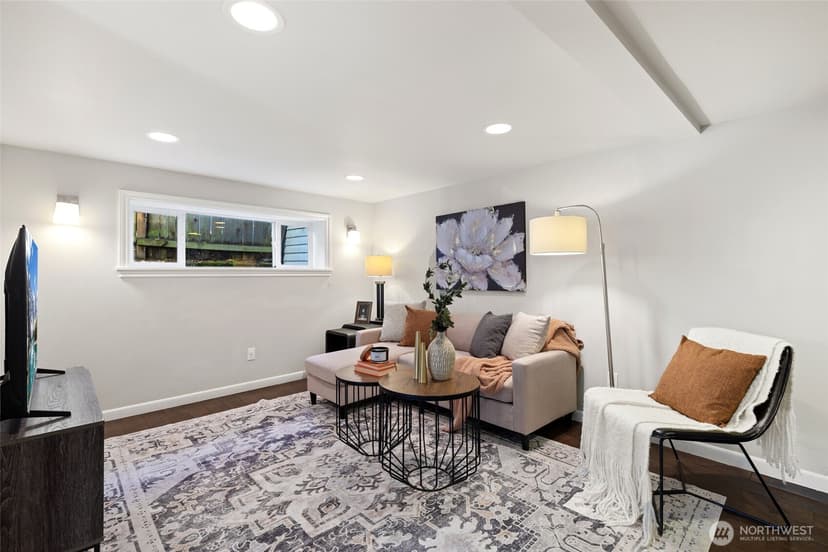 Property photo for 7711 Sunnyside Avenue N, Seattle photo 21