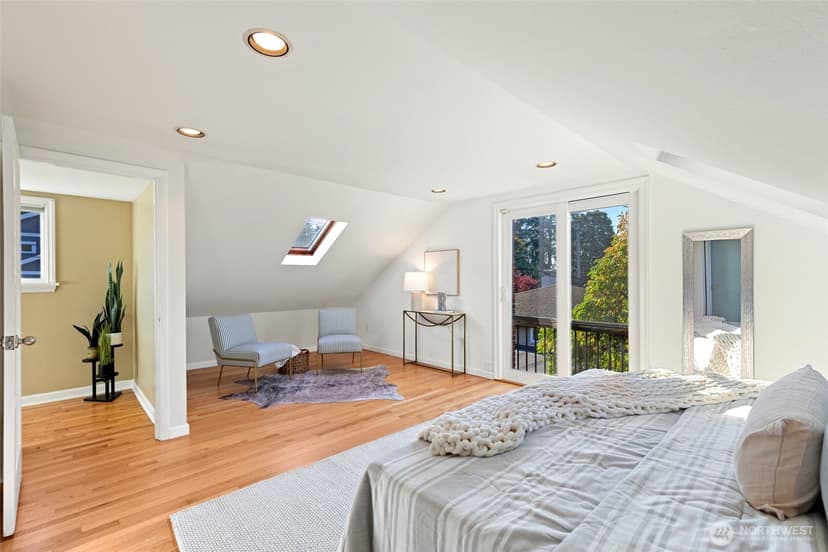 Property photo for 7711 Sunnyside Avenue N, Seattle photo 14