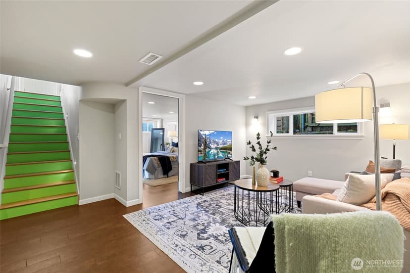 Property photo for 7711 Sunnyside Avenue N, Seattle photo 19