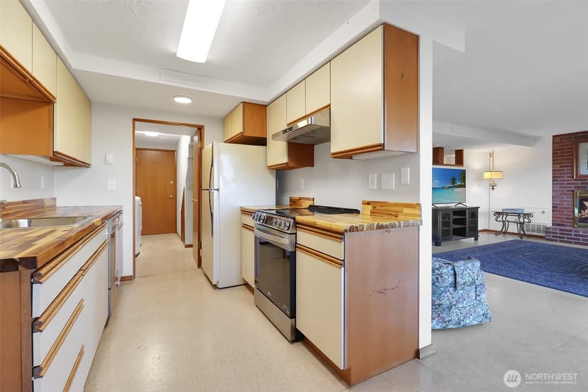 Property photo for 3218 Viewcrest Drive NE, Bremerton photo 27