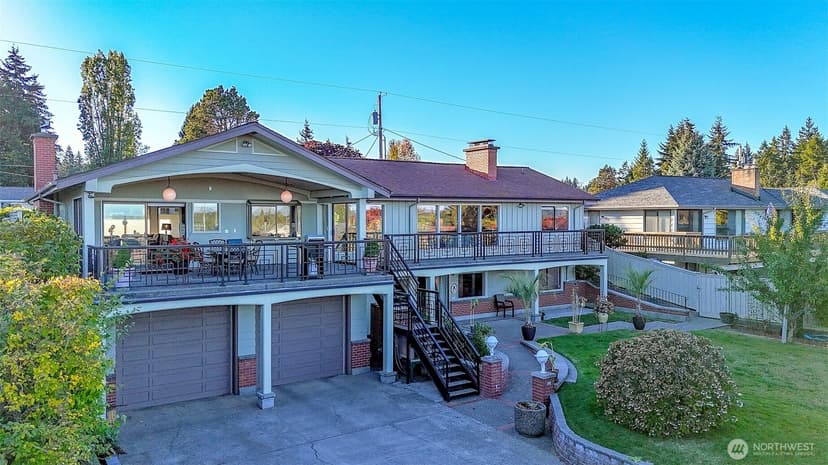 Property photo for 3218 Viewcrest Drive NE, Bremerton photo 2