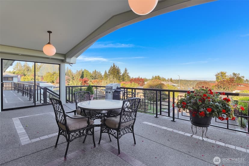 Property photo for 3218 Viewcrest Drive NE, Bremerton photo 31