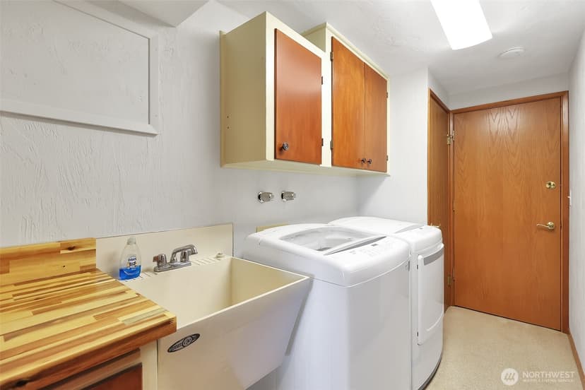 Property photo for 3218 Viewcrest Drive NE, Bremerton photo 28