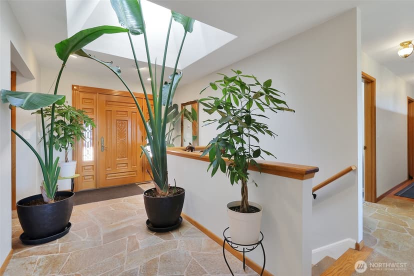 Property photo for 3218 Viewcrest Drive NE, Bremerton photo 13