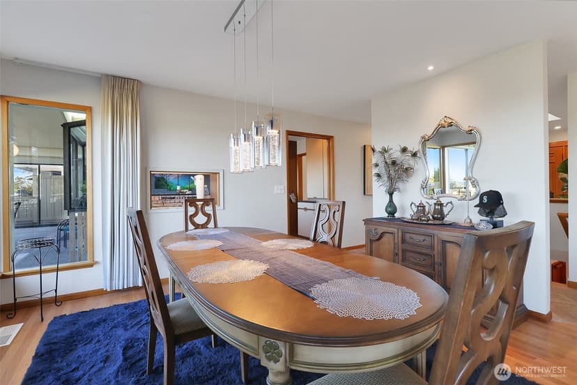 Property photo for 3218 Viewcrest Drive NE, Bremerton photo 9