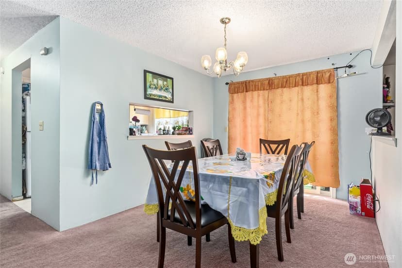 Property photo for 14333 32nd Avenue NE, Seattle photo 24