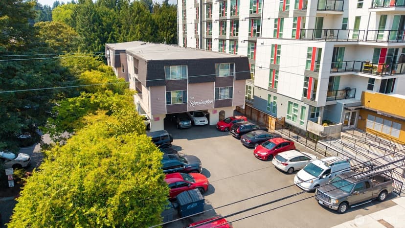Property photo for 14333 32nd Avenue NE, Seattle photo 2