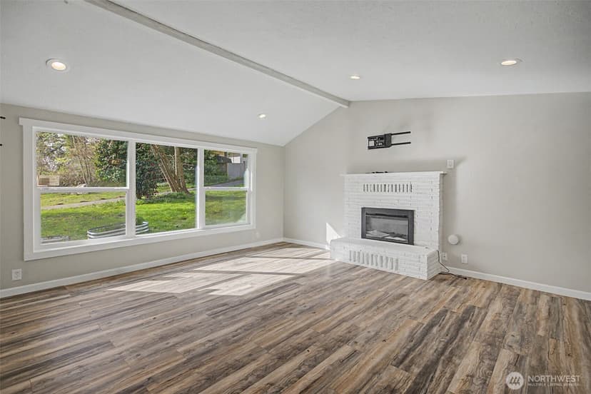 Property photo for 1251 S 230th Street, Des Moines photo 15
