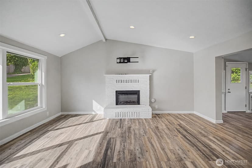 Property photo for 1251 S 230th Street, Des Moines photo 14