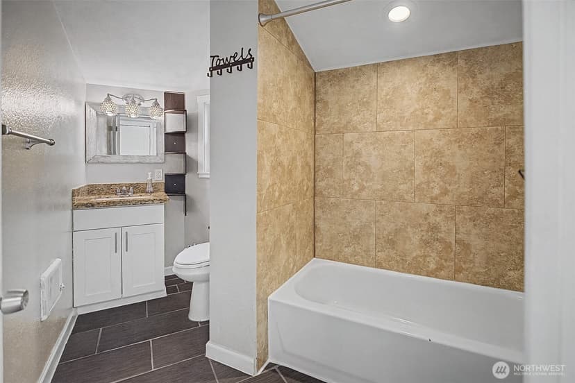 Property photo for 1251 S 230th Street, Des Moines photo 25