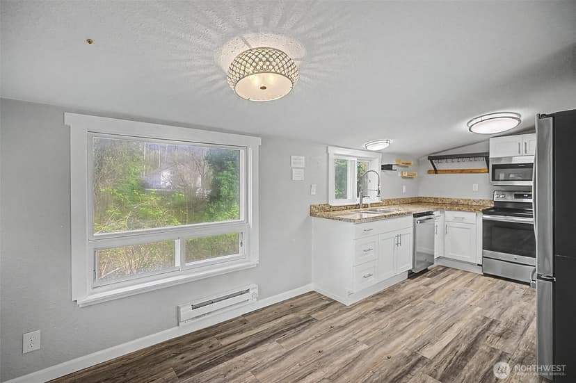 Property photo for 1251 S 230th Street, Des Moines photo 18