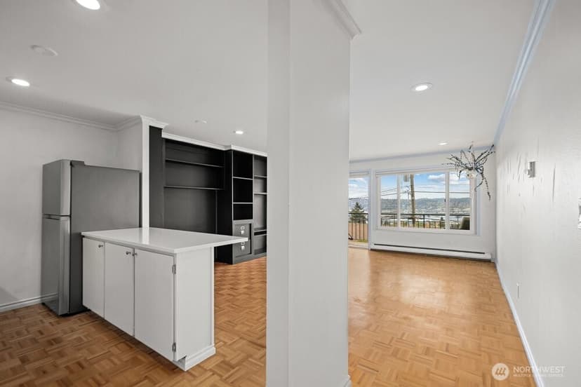Property photo for 303 N 44th Street #203, Seattle photo 16
