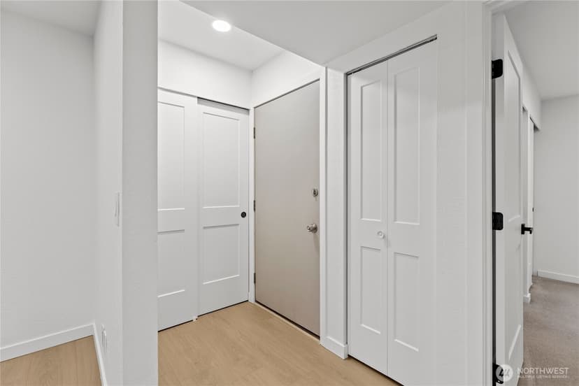Property photo for 14020 Juanita Drive NE #B3, Kirkland photo 16