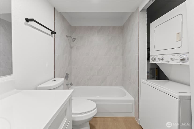 Property photo for 14020 Juanita Drive NE #B3, Kirkland photo 22
