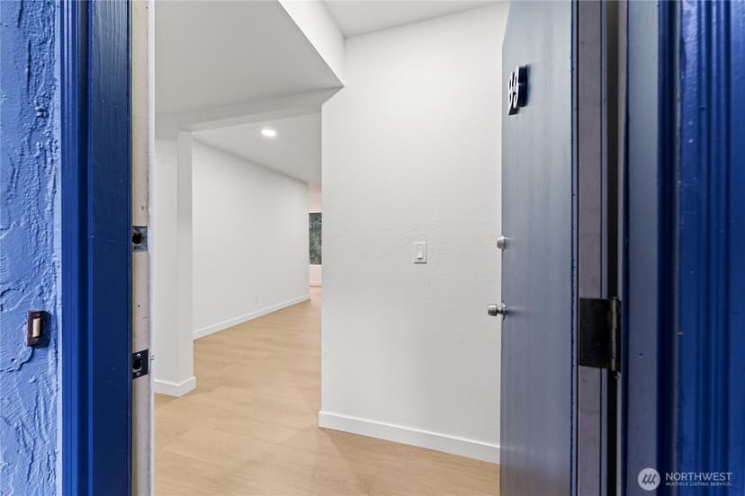 Property photo for 14020 Juanita Drive NE #B3, Kirkland photo 3