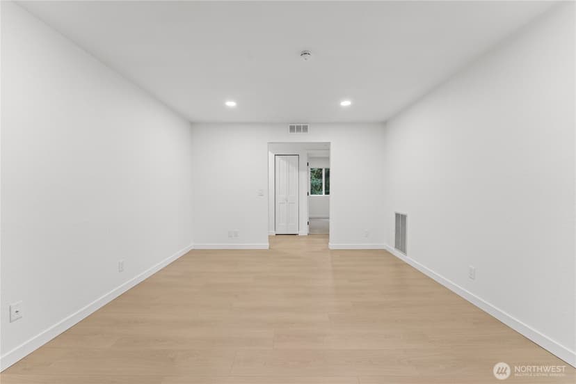 Property photo for 14020 Juanita Drive NE #B3, Kirkland photo 13