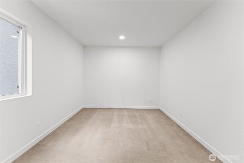 Property photo for 14020 Juanita Drive NE #B3, Kirkland photo 19