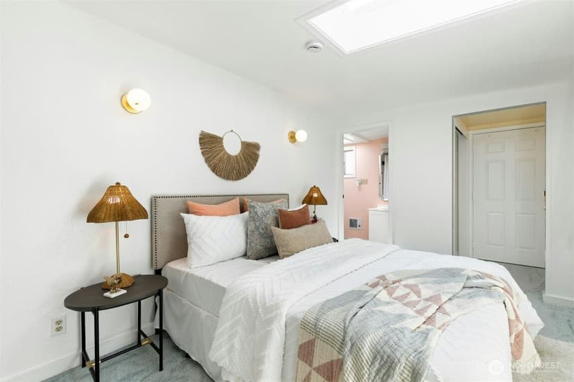 Property photo for 7141 47th Avenue SW, Seattle photo 14
