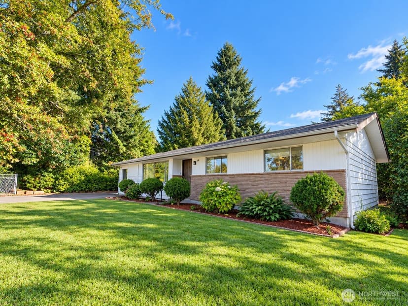 Property photo for 851 SW 116th Street, Seattle photo 27
