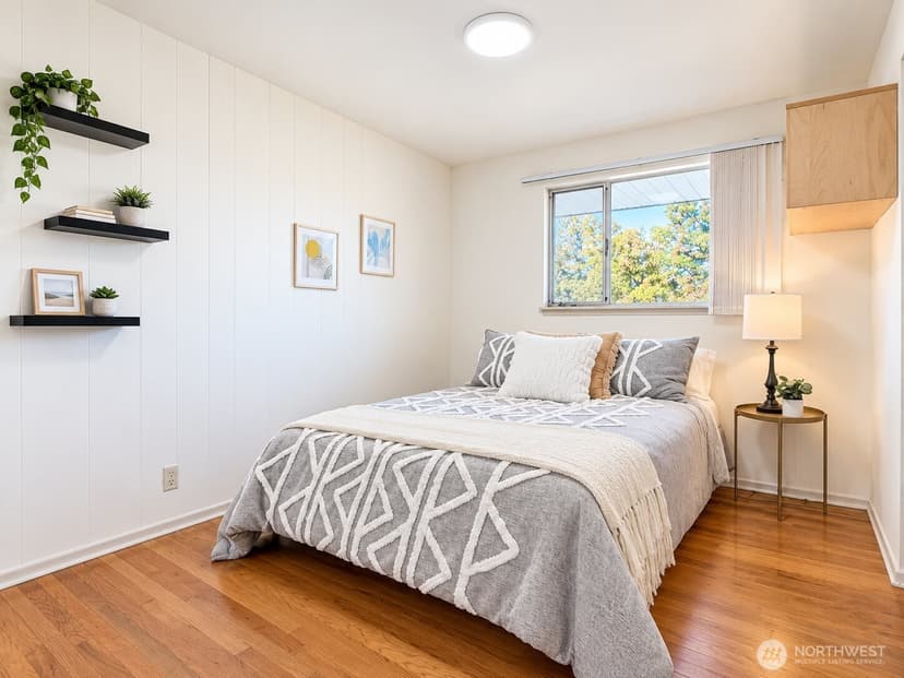 Property photo for 851 SW 116th Street, Seattle photo 17