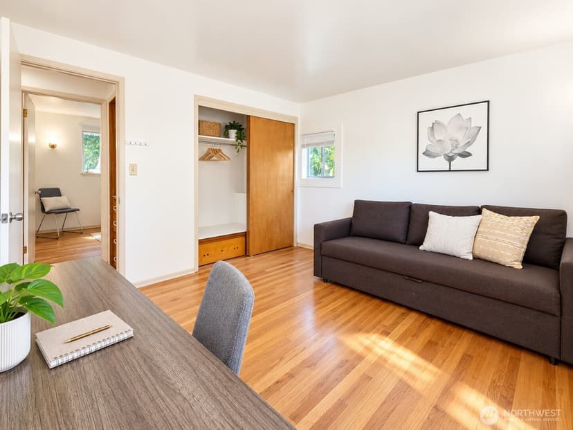 Property photo for 851 SW 116th Street, Seattle photo 13