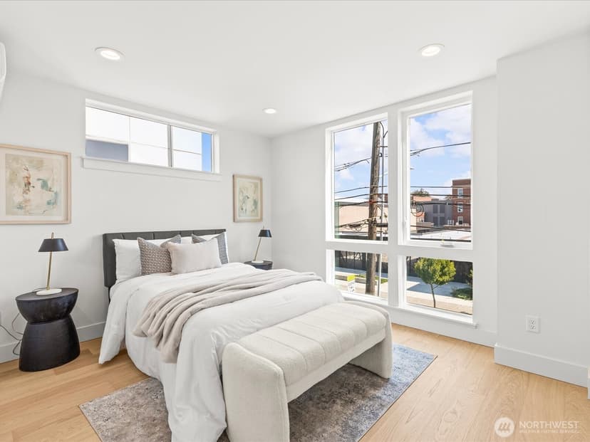 Property photo for 4326 Woodlawn Avenue N #A, Seattle photo 14