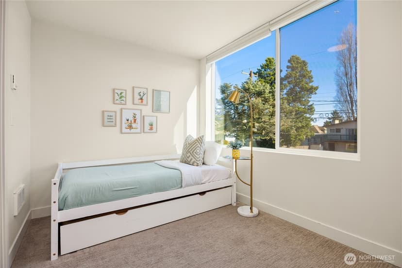Property photo for 4515 Sunnyside Avenue N #B, Seattle photo 12