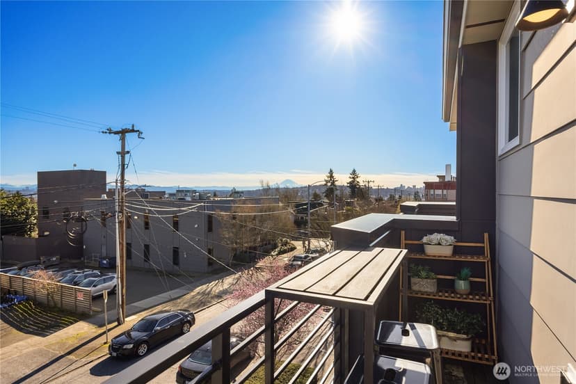 Property photo for 4515 Sunnyside Avenue N #B, Seattle photo 17