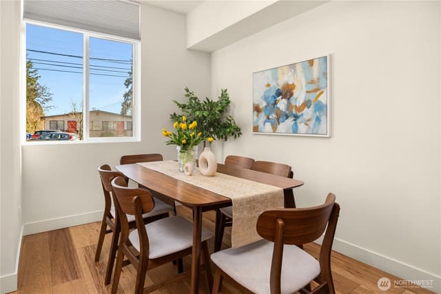 Property photo for 4515 Sunnyside Avenue N #B, Seattle photo 4