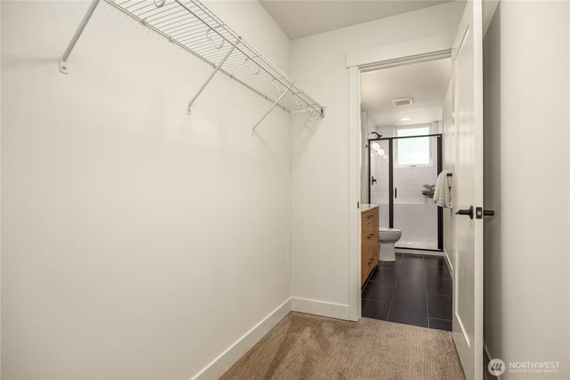 Property photo for 4515 Sunnyside Avenue N #B, Seattle photo 14