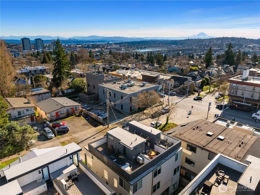 Property photo for 4515 Sunnyside Avenue N #B, Seattle photo 32