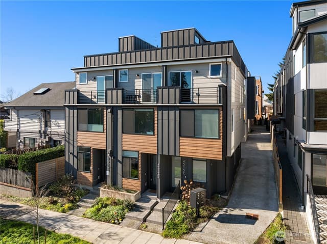 Property photo for 4515 Sunnyside Avenue N #B, Seattle photo 2