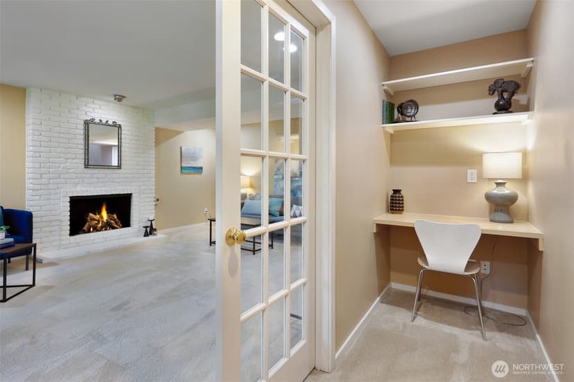 Property photo for 6720 W Mercer Way, Mercer Island photo 23