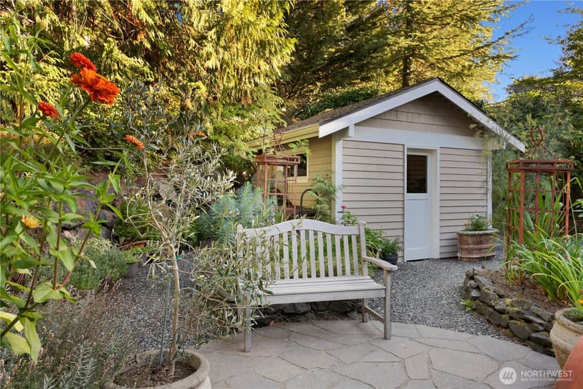 Property photo for 6720 W Mercer Way, Mercer Island photo 34