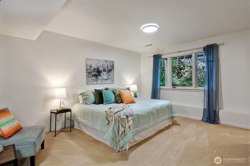 Property photo for 6720 W Mercer Way, Mercer Island photo 24