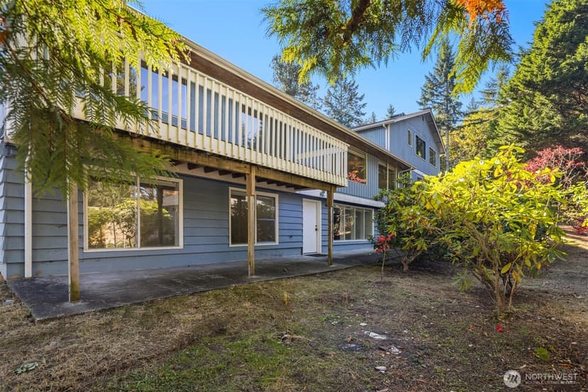 Property photo for 304 N Greenwood Drive, Shoreline photo 19