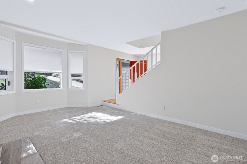 Property photo for 10418 114th Place NE, Kirkland photo 3