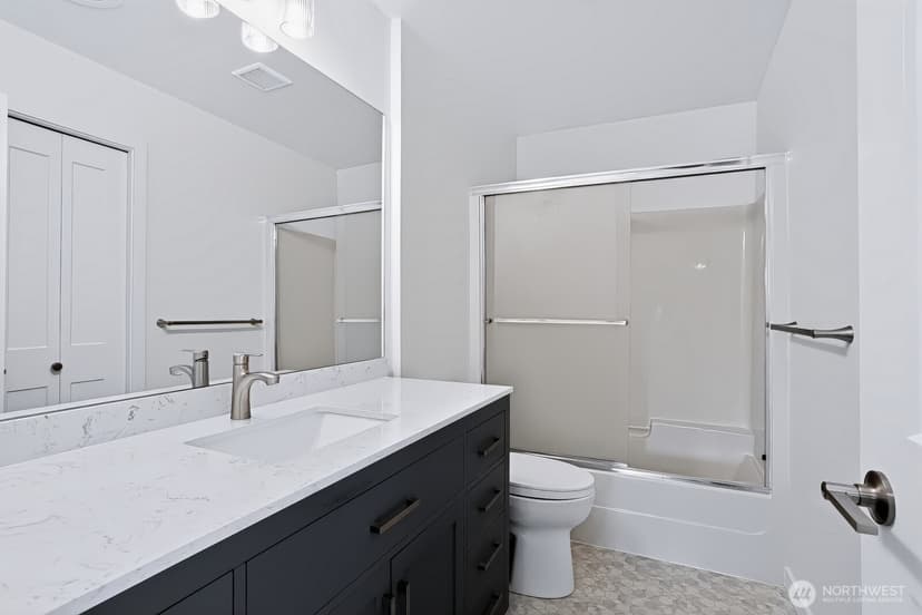 Property photo for 10418 114th Place NE, Kirkland photo 18