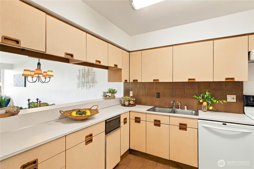 Property photo for 2030 13th Avenue W #101, Seattle photo 14