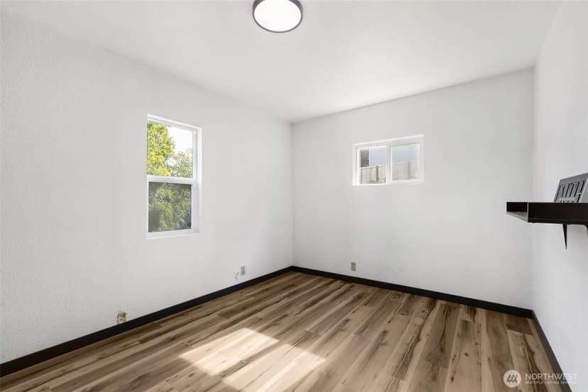Property photo for 1405 Flower Avenue, Port Orchard photo 13