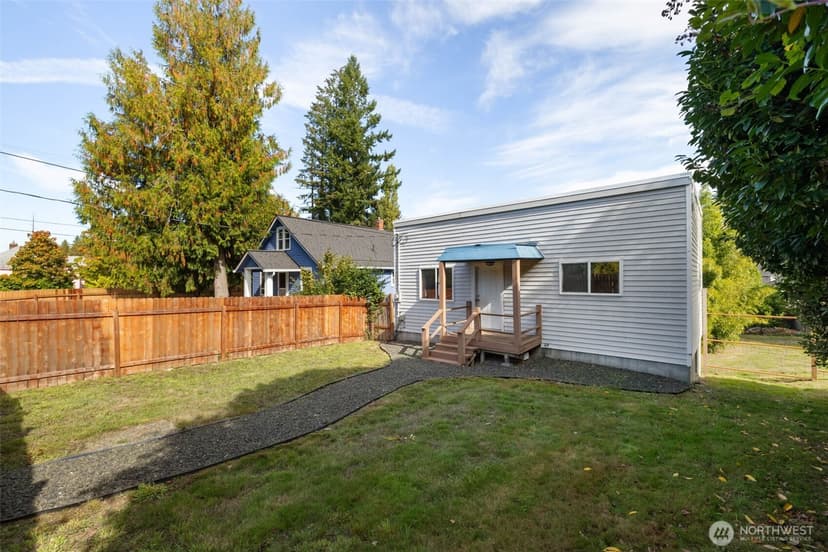 Property photo for 1405 Flower Avenue, Port Orchard