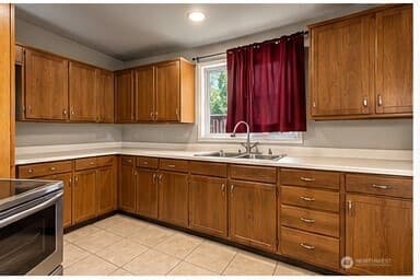 Property photo for 3433 S 229th Place, SeaTac photo 5