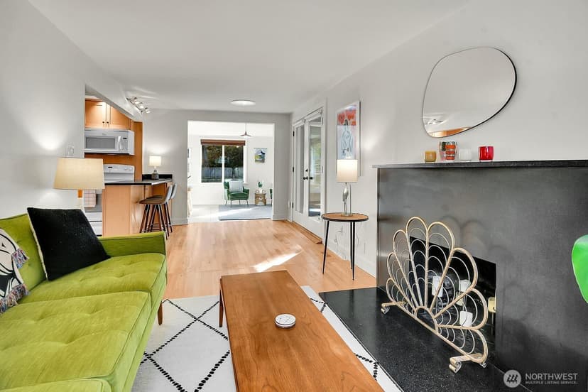 Property photo for 9013 25th Avenue NE, Seattle photo 12