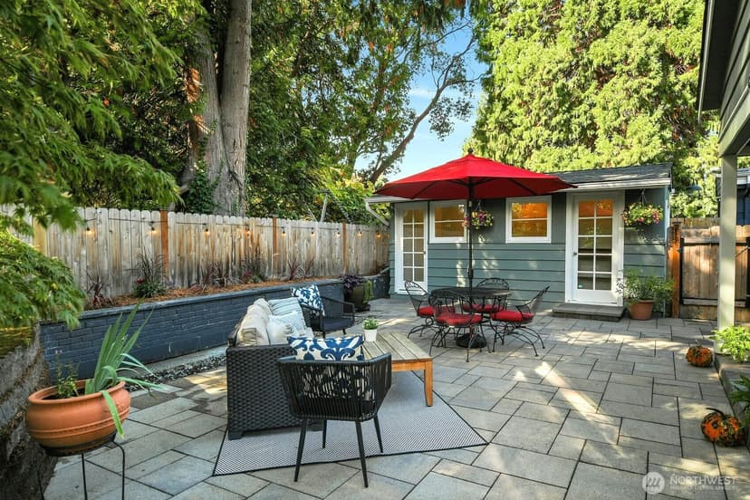 Property photo for 9013 25th Avenue NE, Seattle photo 25