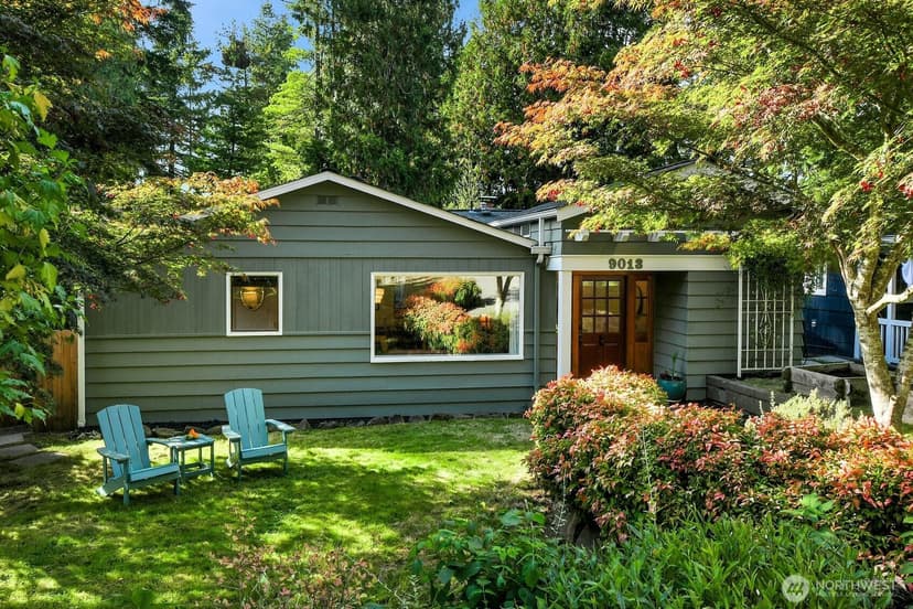 Property photo for 9013 25th Avenue NE, Seattle photo 2
