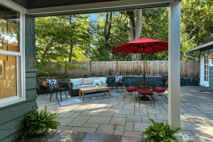 Property photo for 9013 25th Avenue NE, Seattle photo 24
