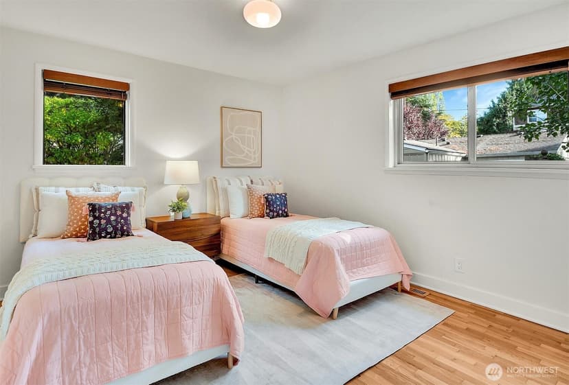 Property photo for 9013 25th Avenue NE, Seattle photo 19